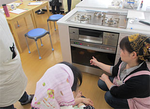 ガスオーブンでの焼きあがりとっても楽しみです