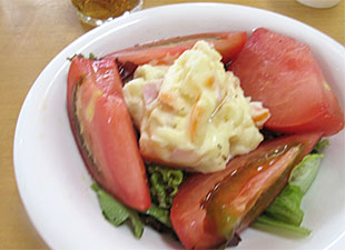 「ポテト添えサラダ」