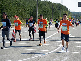 <約7Km地点> これから2人でペースアップするぞ!
