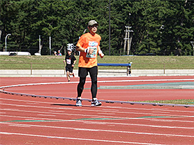 初参加10Km　ゴールは直ぐそこ　私共の○○です