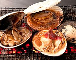 浜焼き各種(ホタテ・はまぐりなど)写真