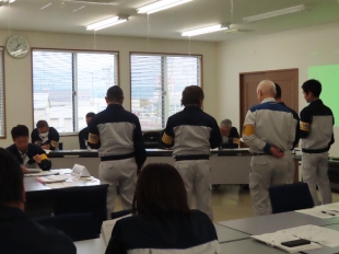 対策本部の様子1